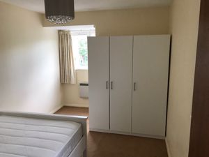 Bedroom- click for photo gallery